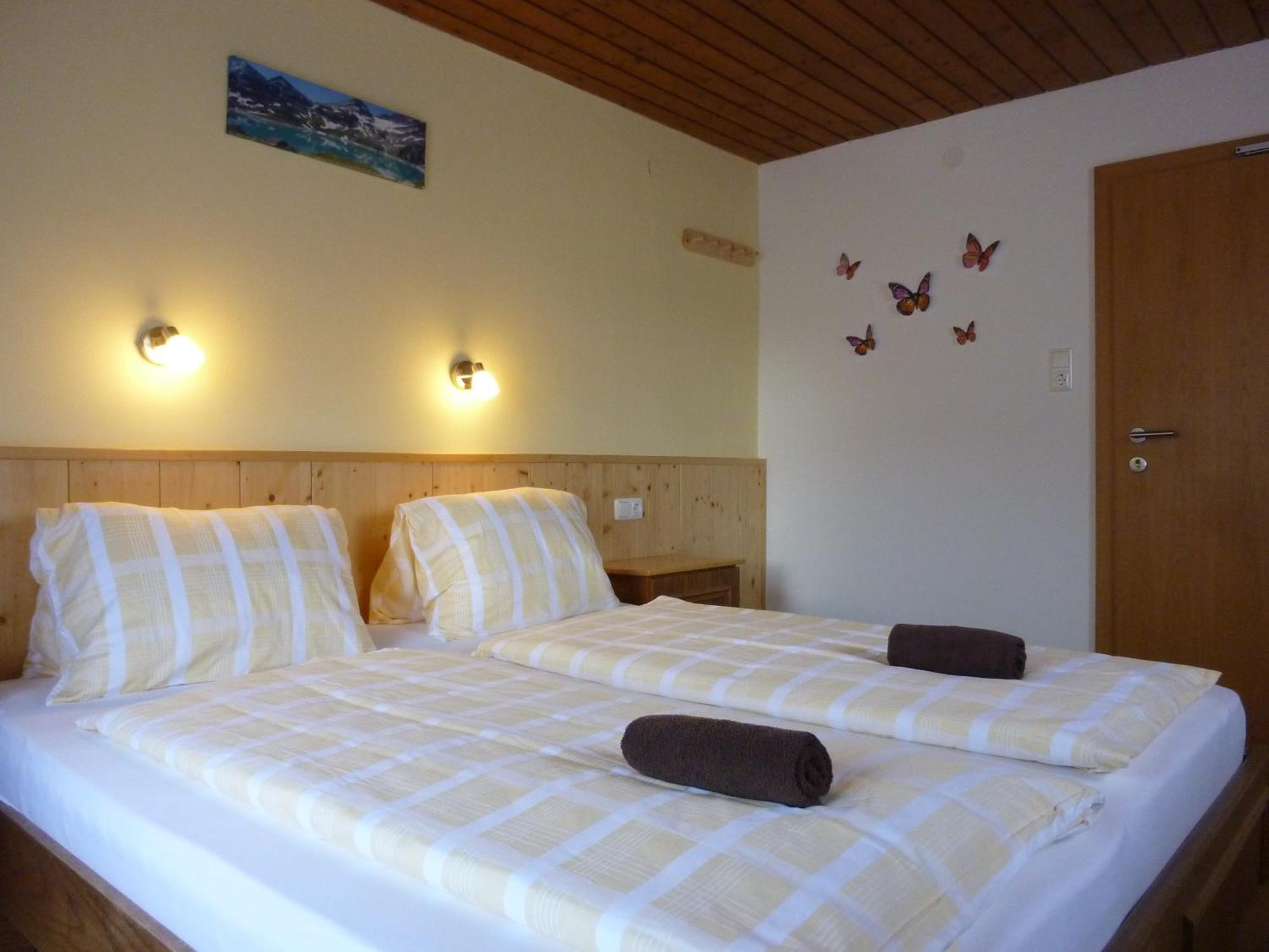 Pension Zu Hause Uttendorf Room photo