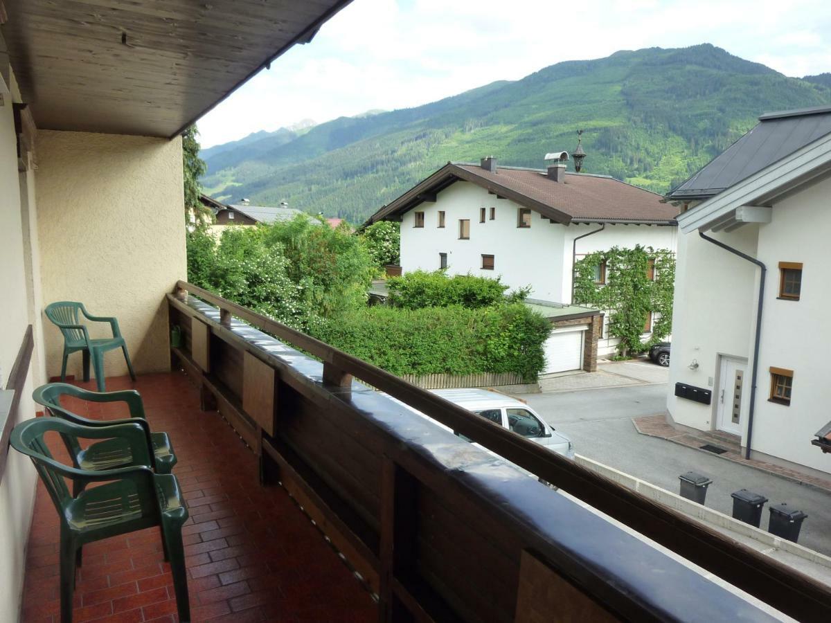Pension Zu Hause Uttendorf Exterior photo